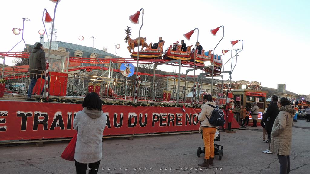 2023 12 19 TOULON AVANT NOEL (34).JPG -           